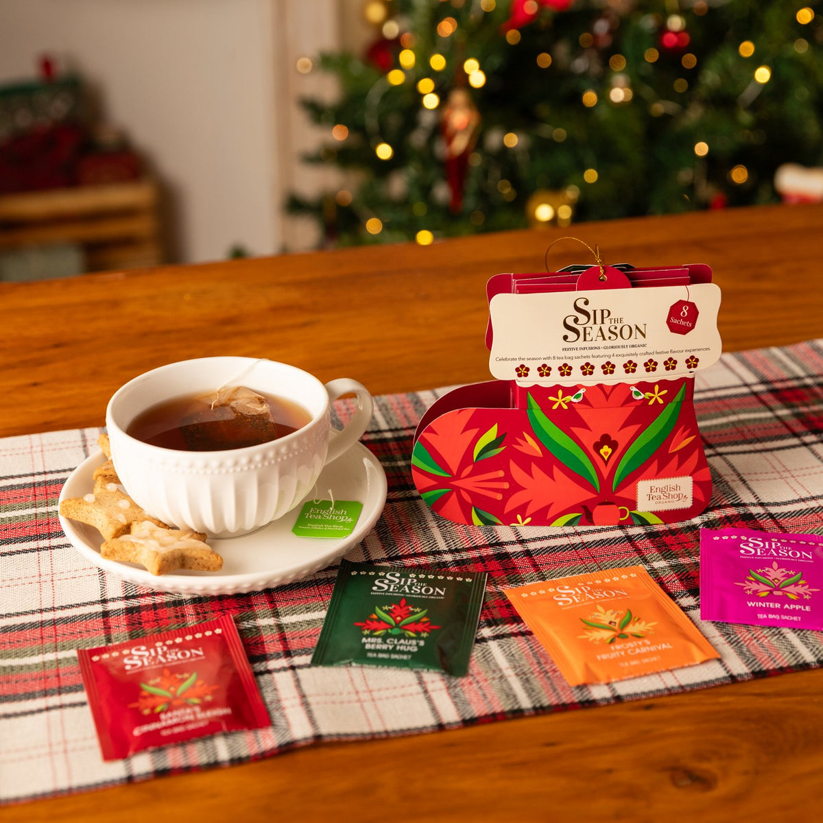Chaussette de Noël rouge – 8 sachets, 4 mélanges bio – Sip The Season